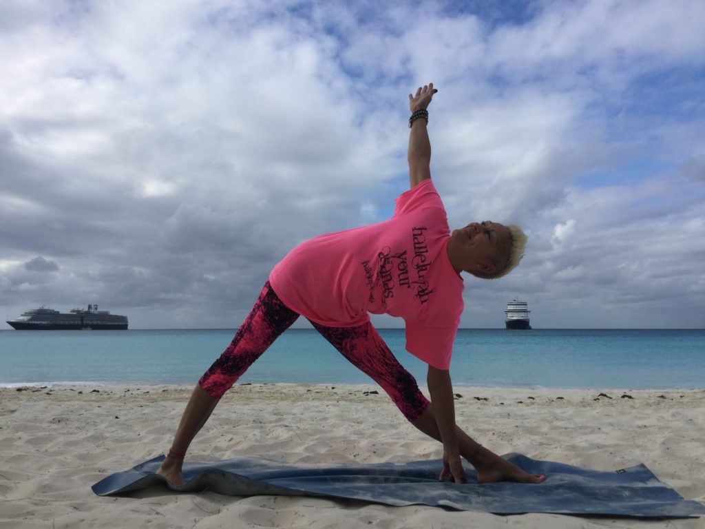 TRIANGLE POSE MINI YOGA CHALLENGE (letting go) Halleluyah Yoga