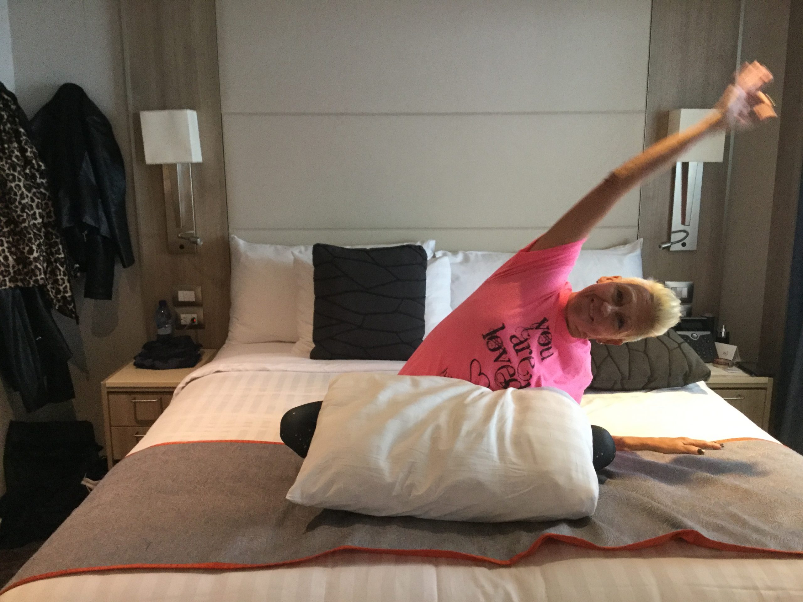 BEDTIME YOGA WITH A PILLOW Halleluyah Yoga